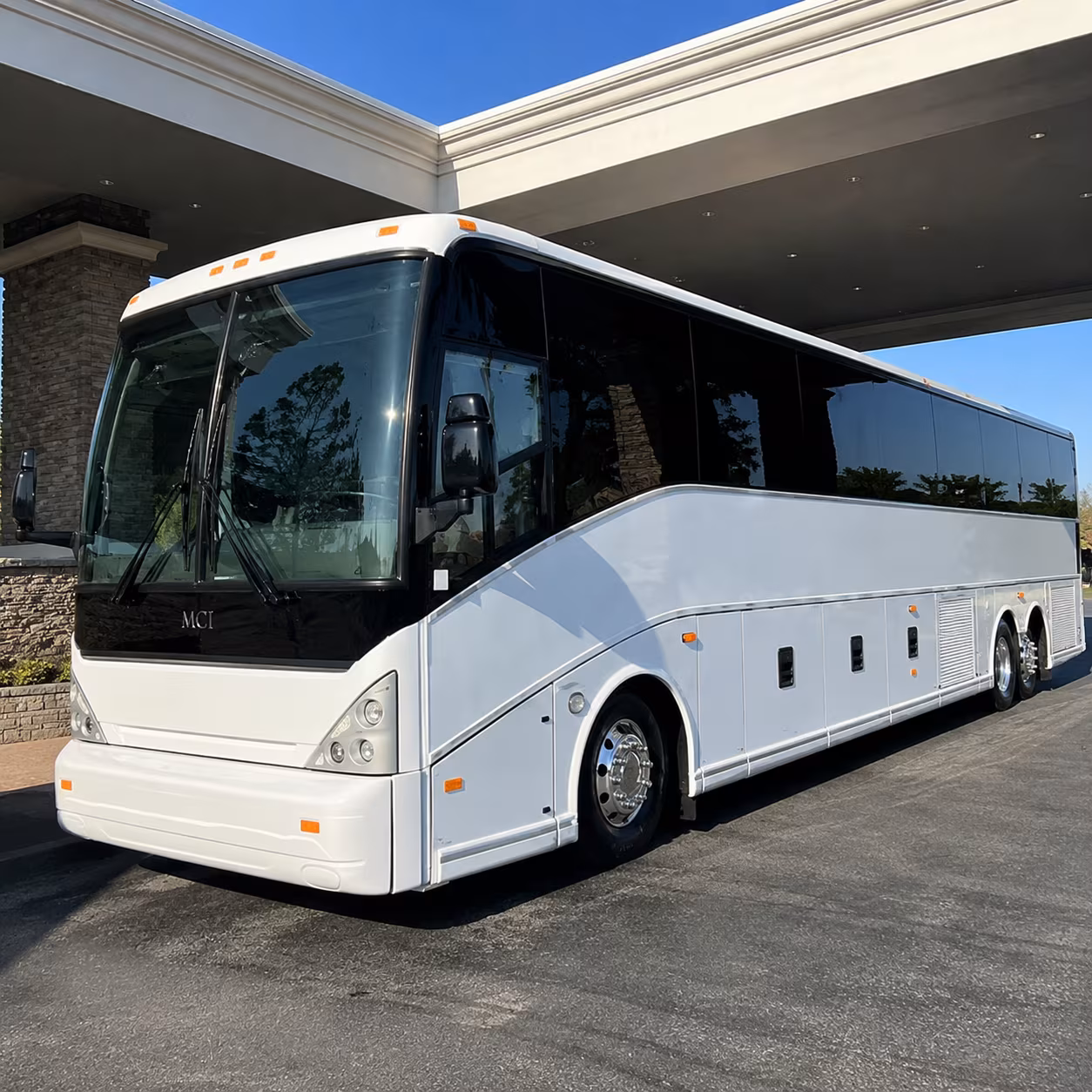 charter buses for honolulu church retreats to the north shore and beyond