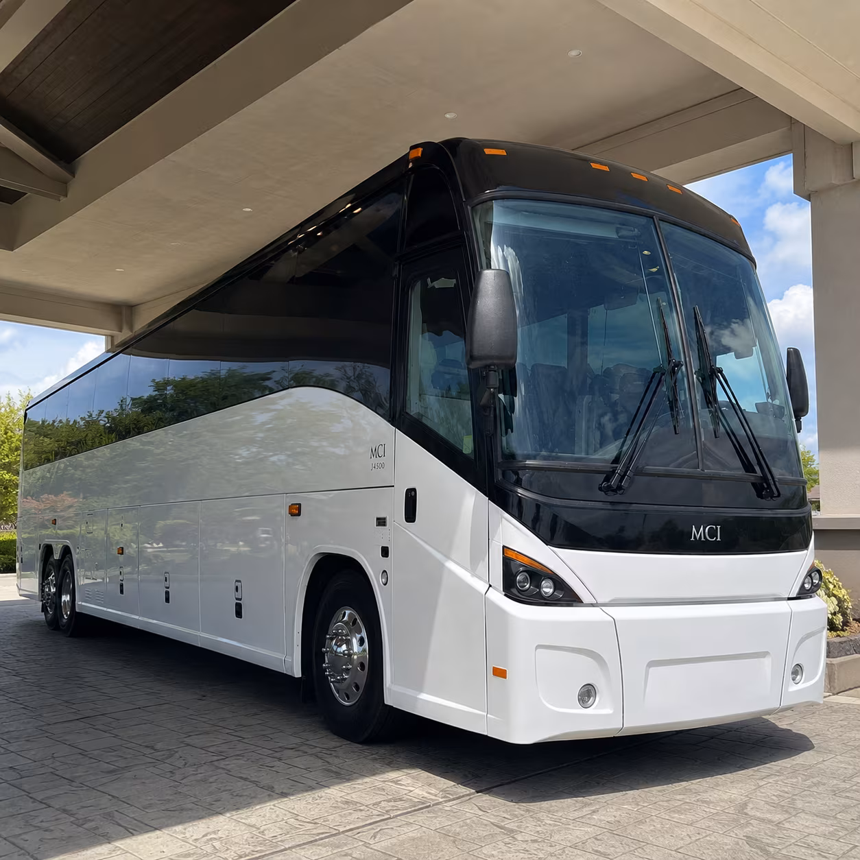 charter buses for honolulu corporate events and convention groups