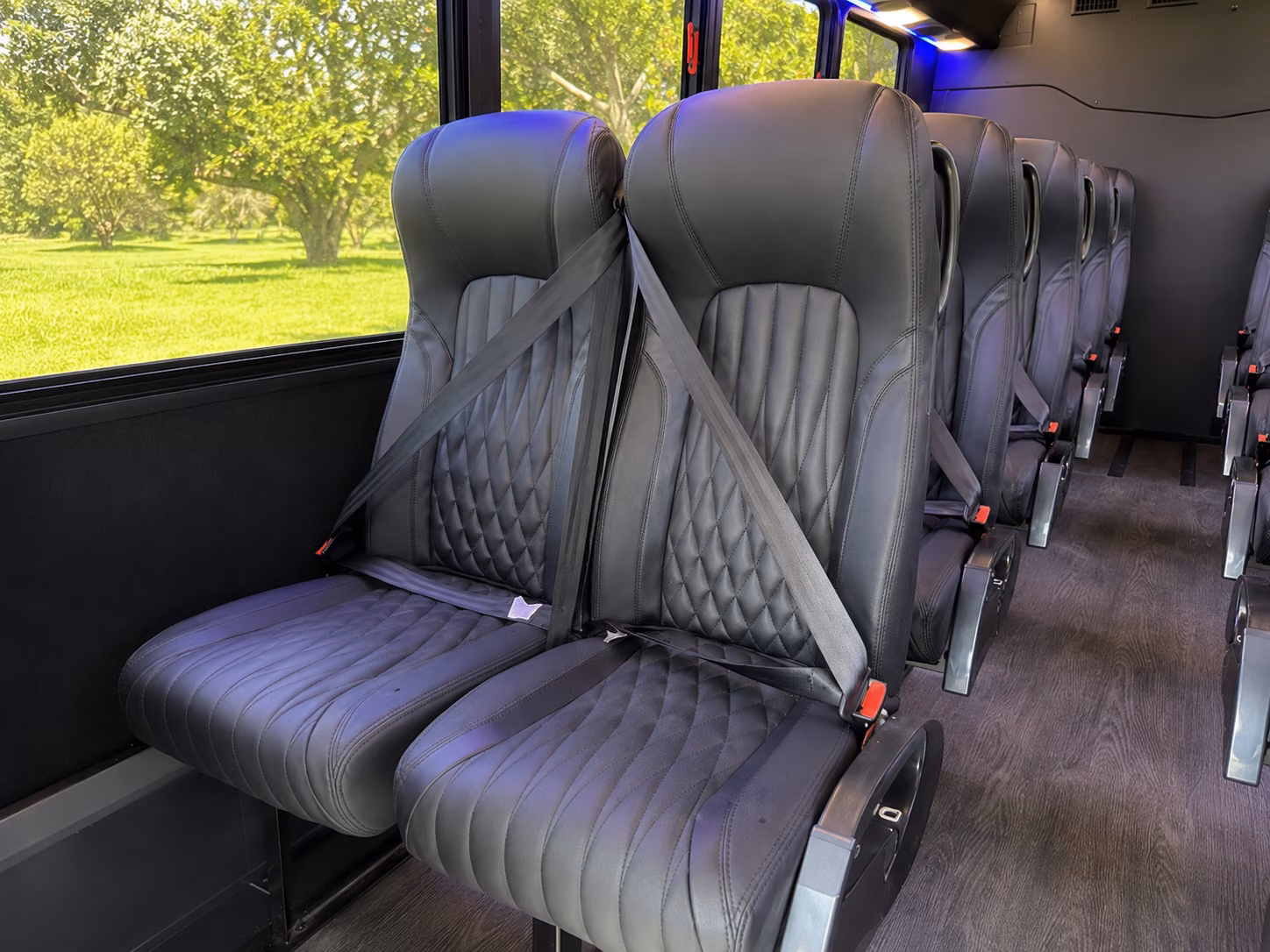 honolulu 20 passenger minibus interior