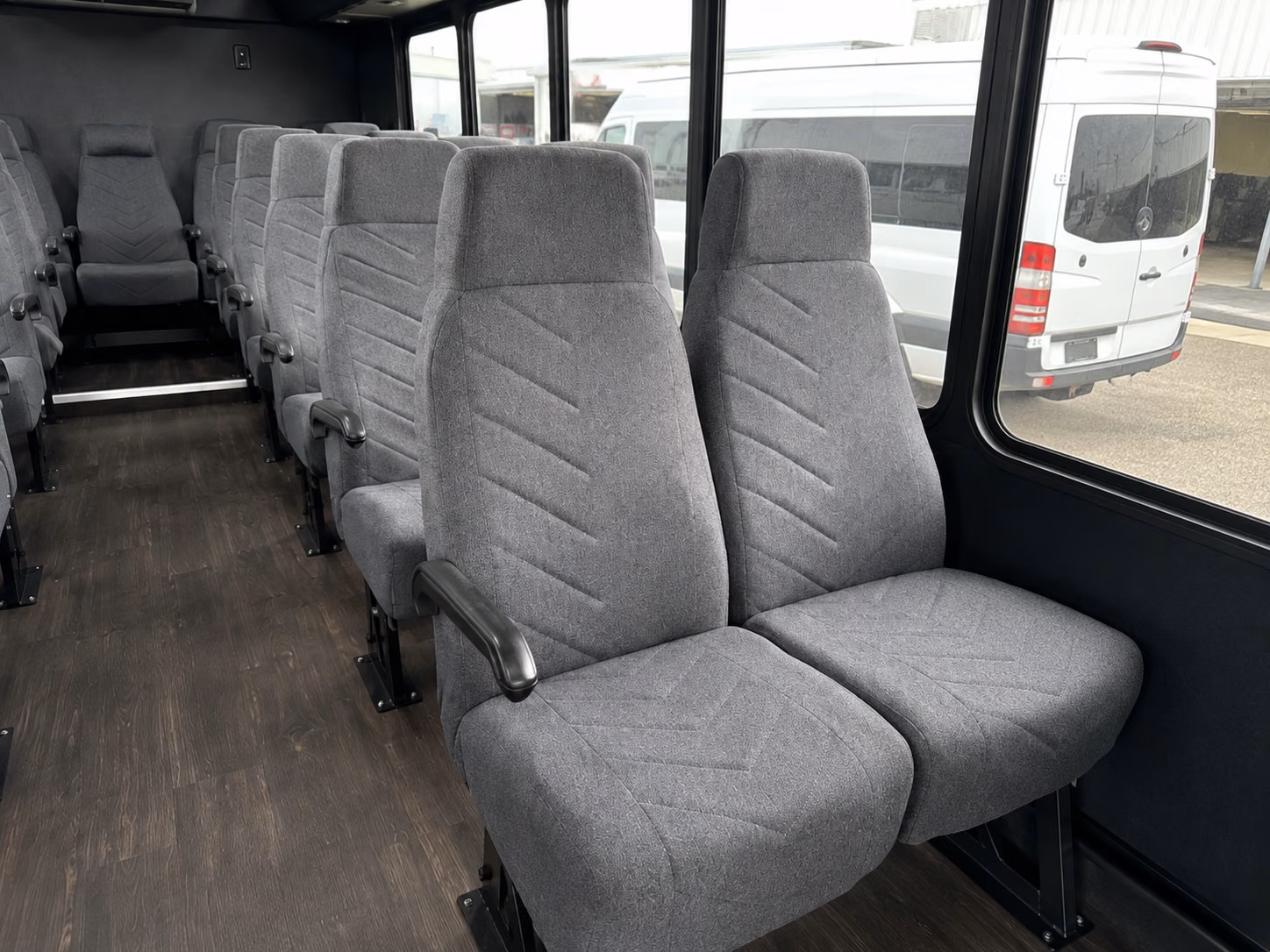 honolulu concert transportation onboard seating