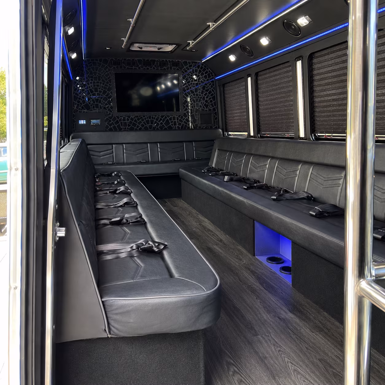 honolulu quinceanera sweet 16 party bus rental