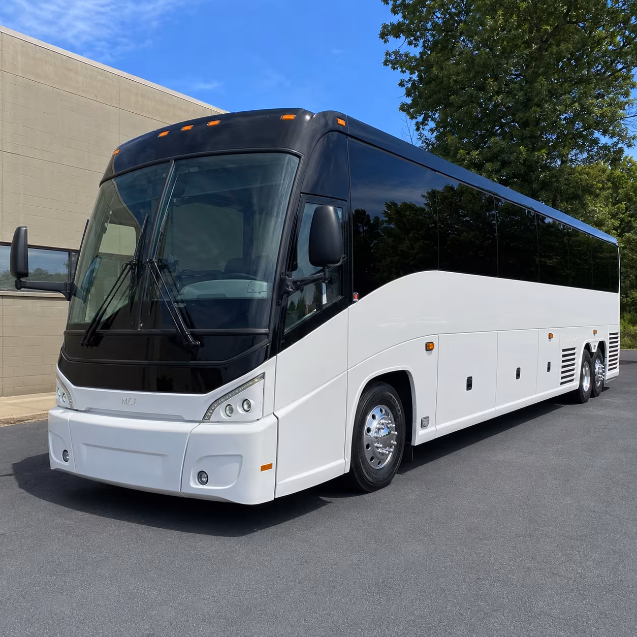 honolulu sporting event charter bus rental