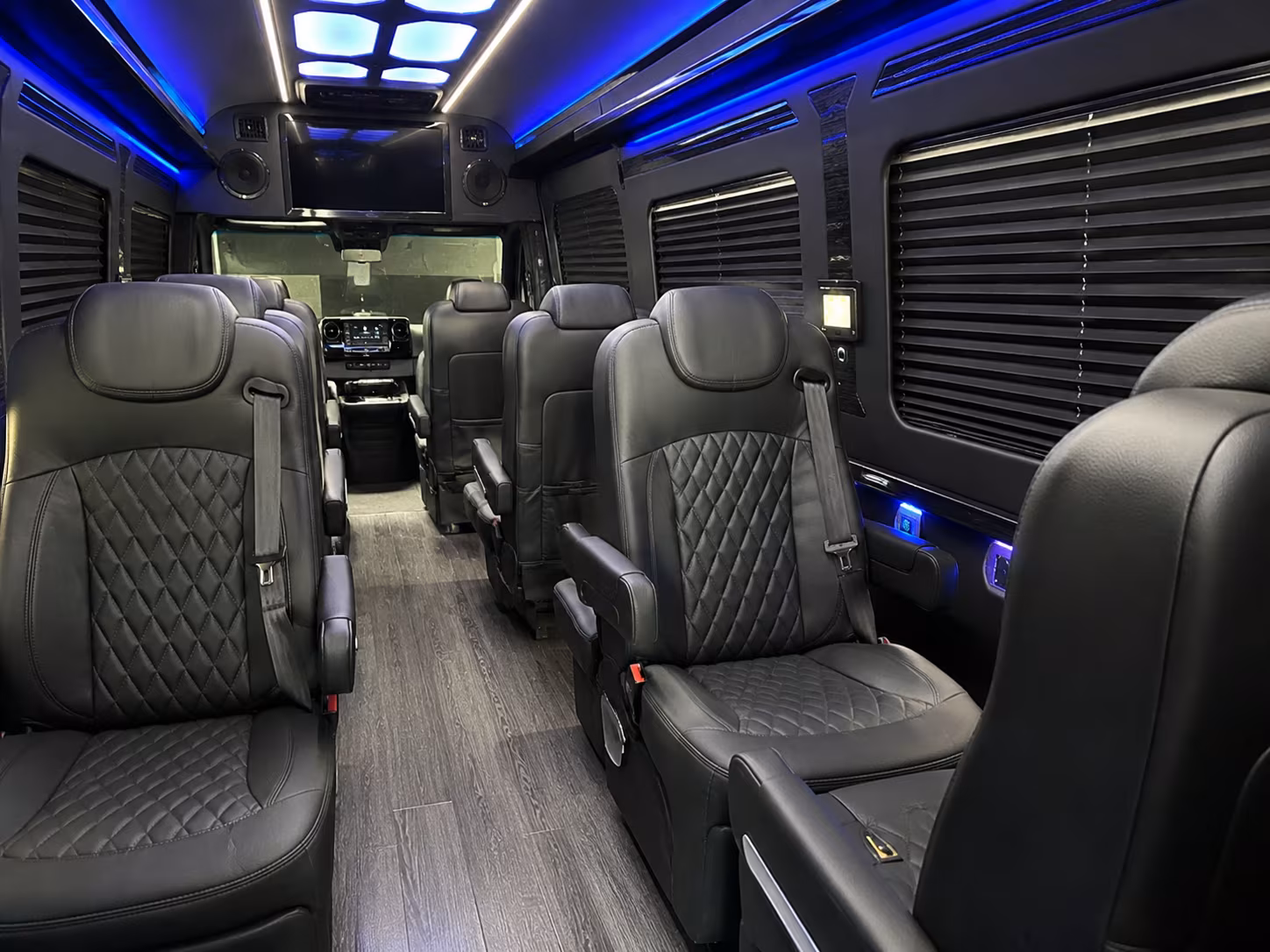 honolulu sprinter van with driver interior