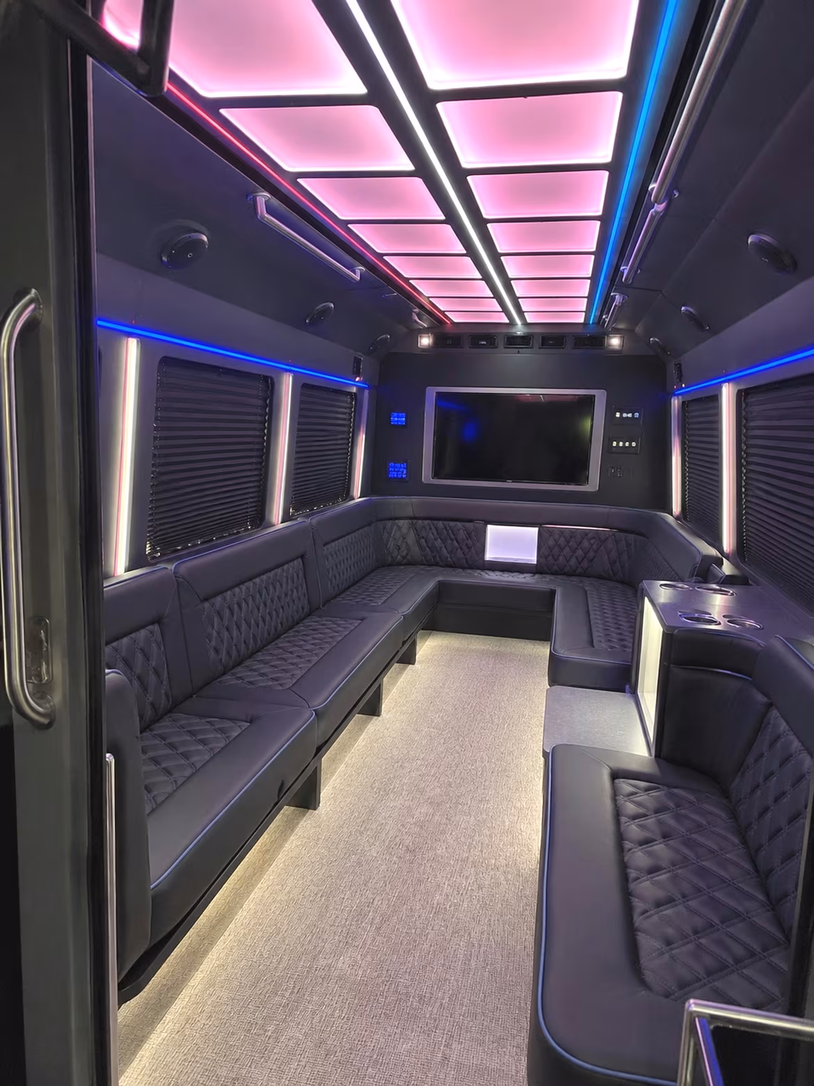 honolulu waikiki nightlife party bus rental