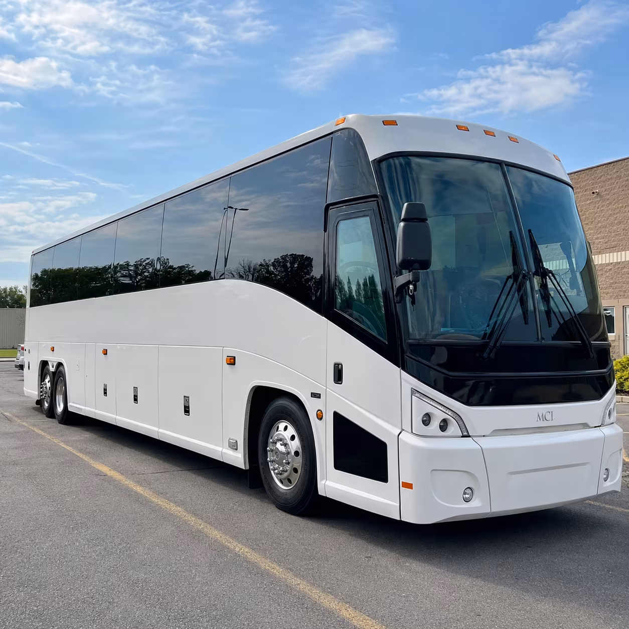how one way transfers round trips and multi day bookings are priced for honolulu bus rentals