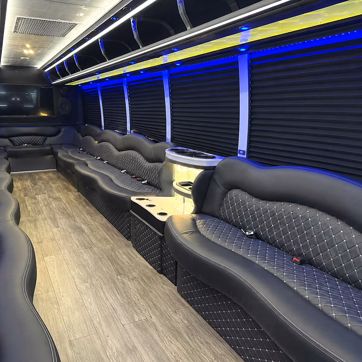 party buses for honolulu wedding parties and pre ceremony celebrations